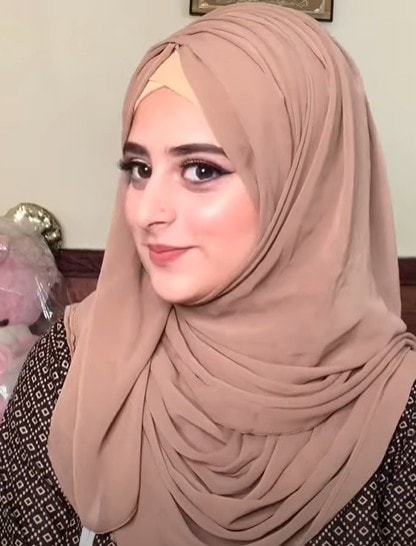 Proper Hijab For A Complete And Formal Look