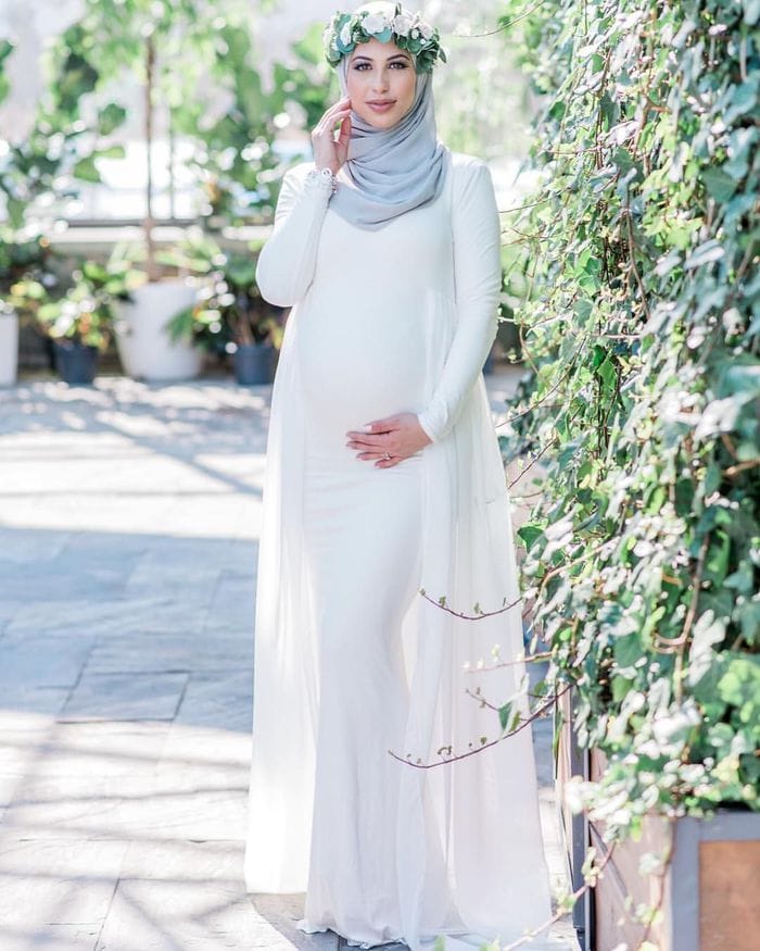 dresses idea for veiled pregnant women