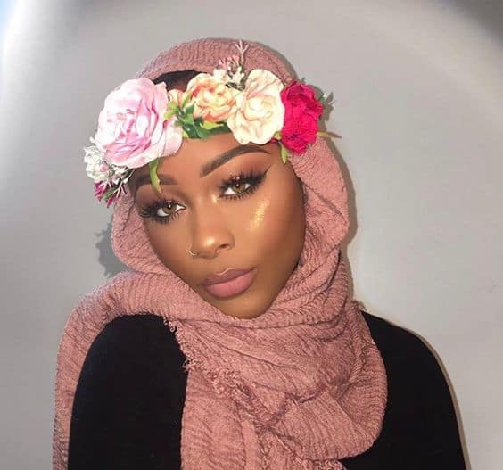 Brown girl wearing beautiful hijab