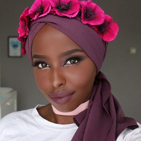 beauty of hijab and dark color girl